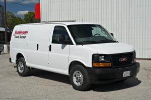 10 FT CARGO VAN